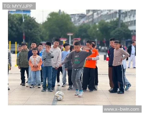 小学足球动作教学视频全攻略助力孩子们快乐成长与技能提升